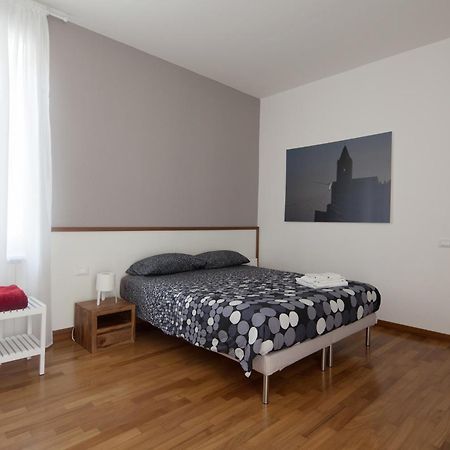 Cv5 - La Spezia City Center - Wide Modern Apartment Walking Distance To The Station To Cinque Terre - Big Terrace On The Roofs エクステリア 写真