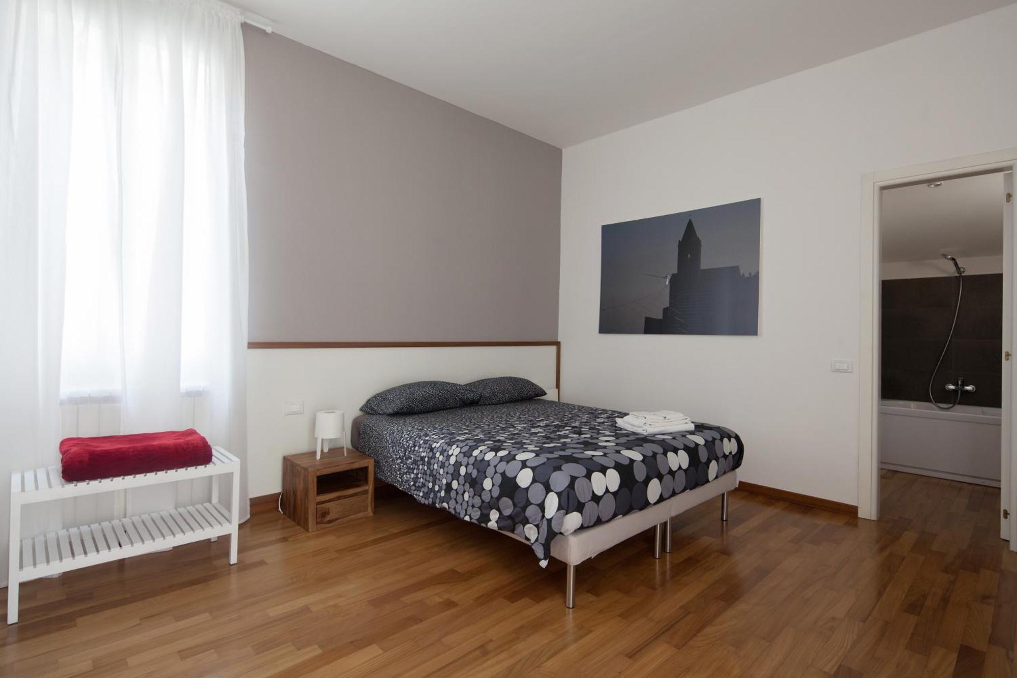 Cv5 - La Spezia City Center - Wide Modern Apartment Walking Distance To The Station To Cinque Terre - Big Terrace On The Roofs エクステリア 写真