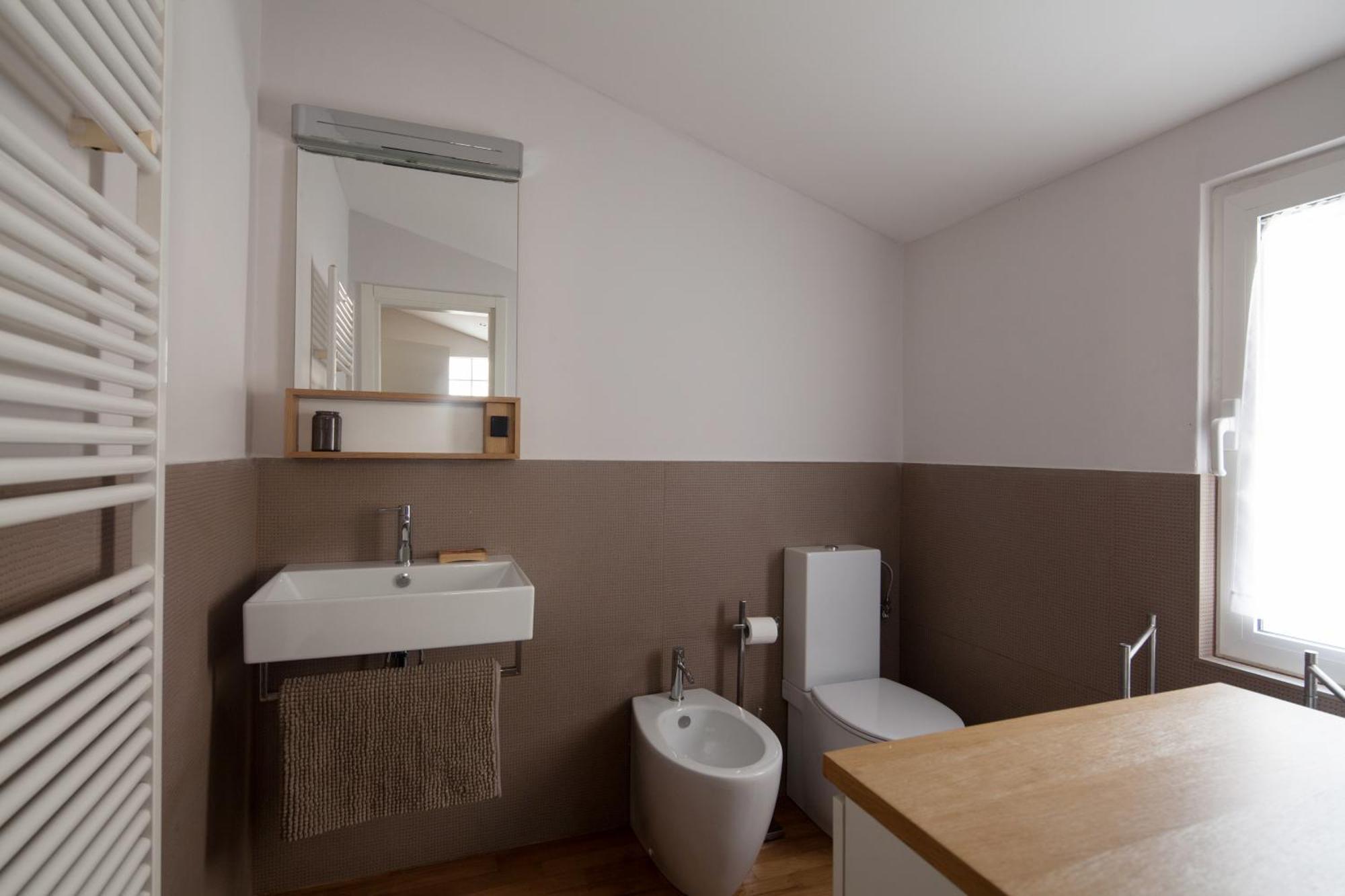 Cv5 - La Spezia City Center - Wide Modern Apartment Walking Distance To The Station To Cinque Terre - Big Terrace On The Roofs エクステリア 写真