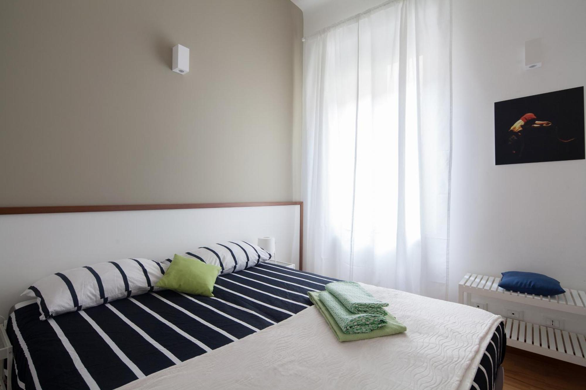 Cv5 - La Spezia City Center - Wide Modern Apartment Walking Distance To The Station To Cinque Terre - Big Terrace On The Roofs エクステリア 写真