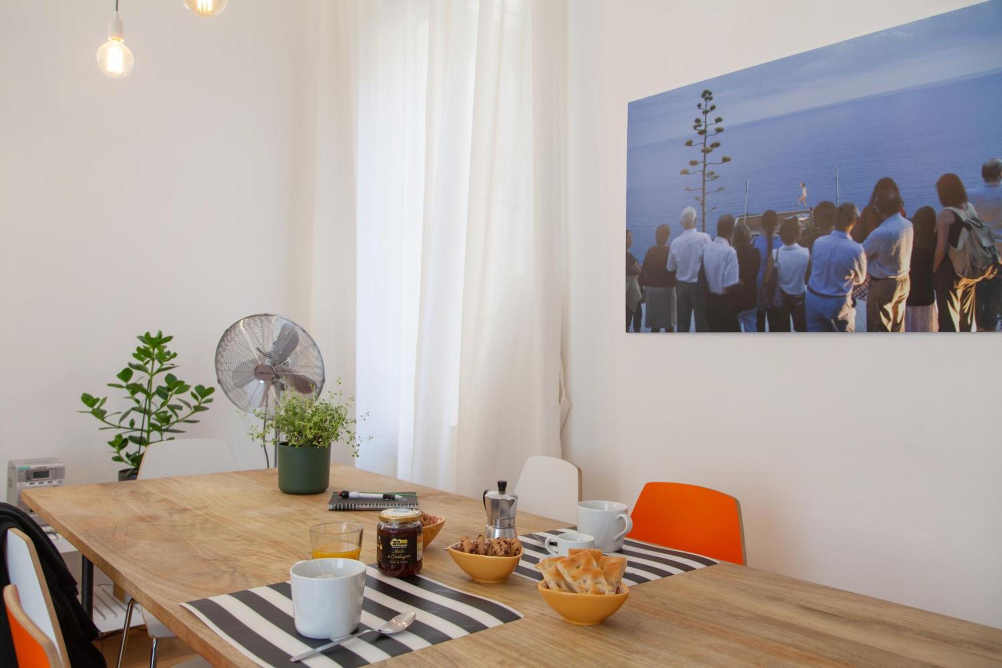 Cv5 - La Spezia City Center - Wide Modern Apartment Walking Distance To The Station To Cinque Terre - Big Terrace On The Roofs エクステリア 写真