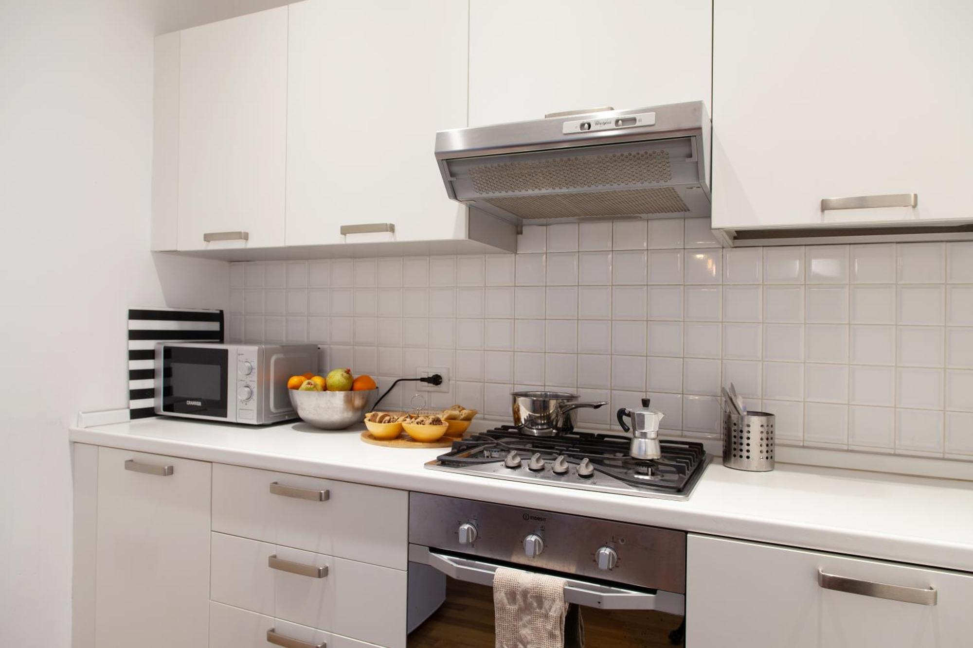 Cv5 - La Spezia City Center - Wide Modern Apartment Walking Distance To The Station To Cinque Terre - Big Terrace On The Roofs エクステリア 写真